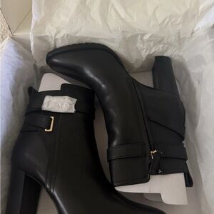 Elegant Black Ankle Boots